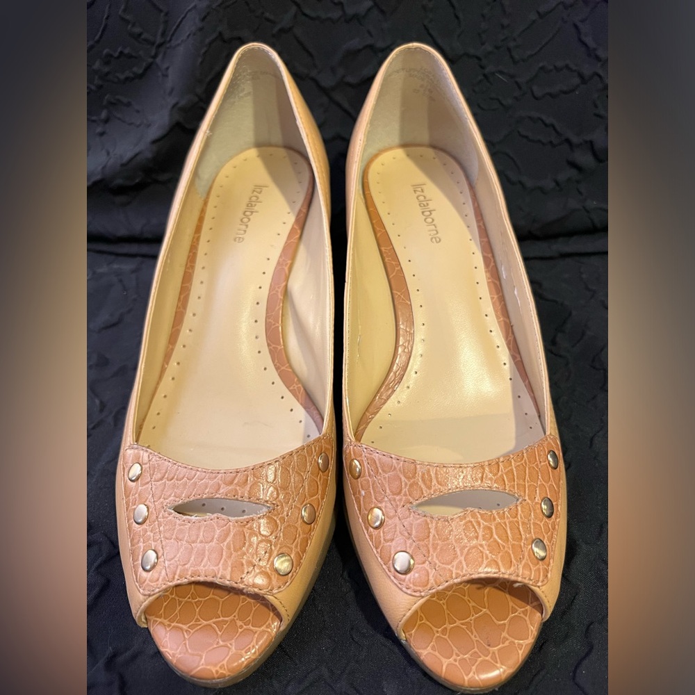 Tan Liz Claiborne Peep Toes